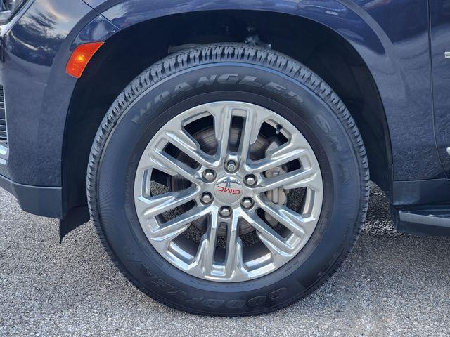 Photo of 2023 Titanium Rush Metallic GMC Yukon XL