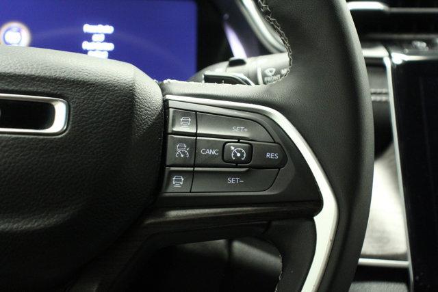 Photo of 2024 Diamond Black Jeep Grand Cherokee L