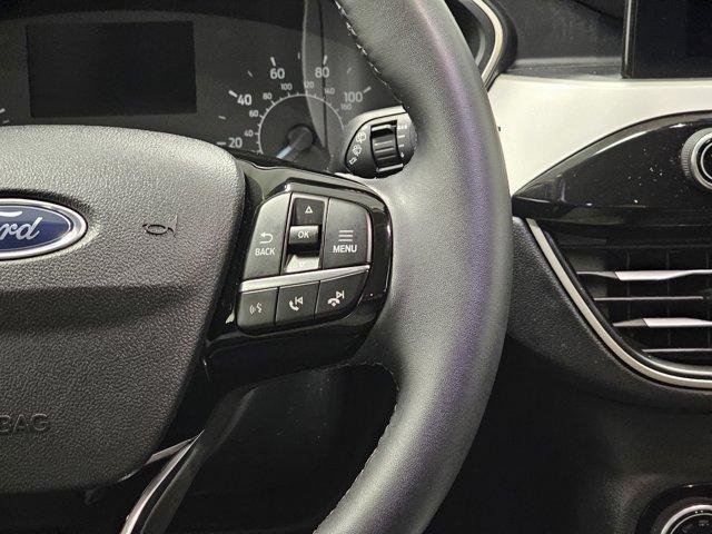 Photo of 2022 Oxford White Ford Escape