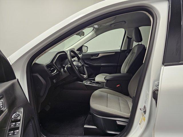 Photo of 2022 Oxford White Ford Escape