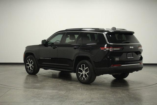 Photo of 2024 Diamond Black Jeep Grand Cherokee L