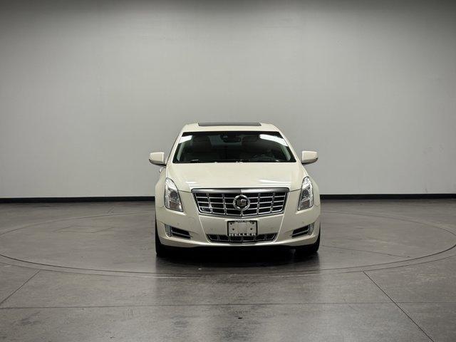 Photo of 2013 White Diamond Clearcoat Cadillac XTS
