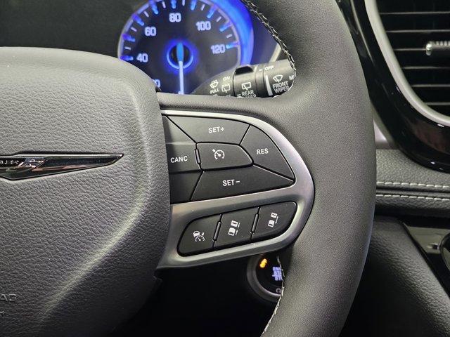 Photo of 2026 Diamond Black Chrysler Pacifica