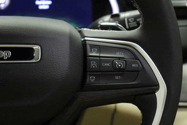 Photo of 2023 Silver Zynith Jeep Grand Cherokee 4xe