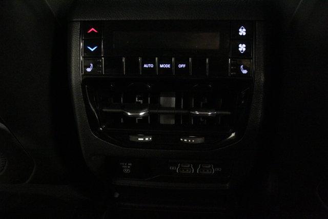 Photo of 2024 Rocky Mountain Pearlcoat Jeep Grand Cherokee L