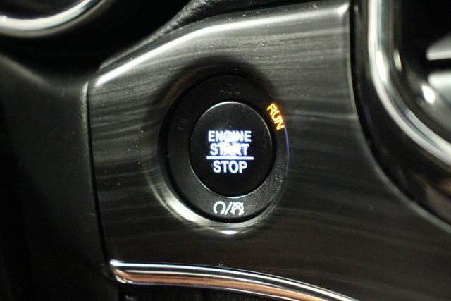 Photo of 2021 Sangria Metallic Jeep Grand Cherokee