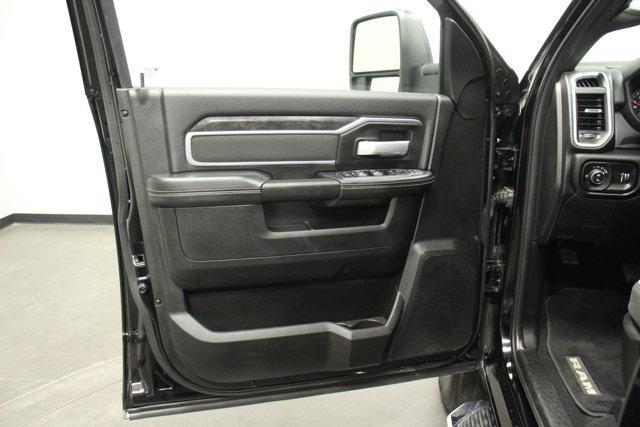 Photo of 2024 Diamond Black RAM 2500