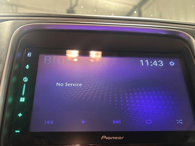 Photo of 2016 Brilliant Black Crystal Pearlcoat RAM 1500