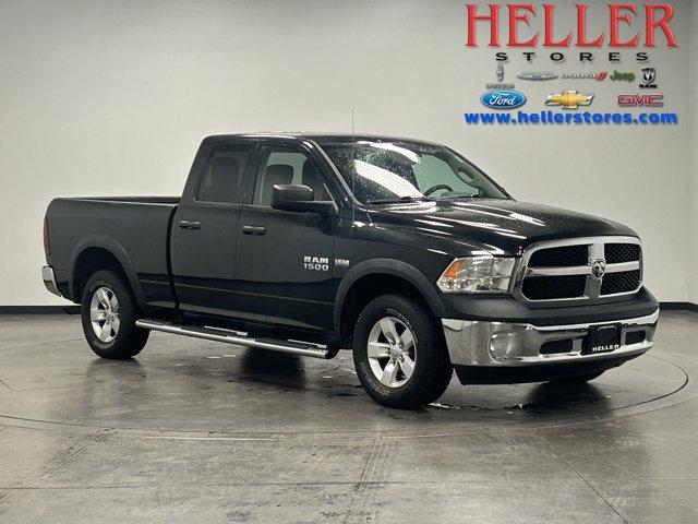 Photo of 2016 Brilliant Black Crystal Pearlcoat RAM 1500