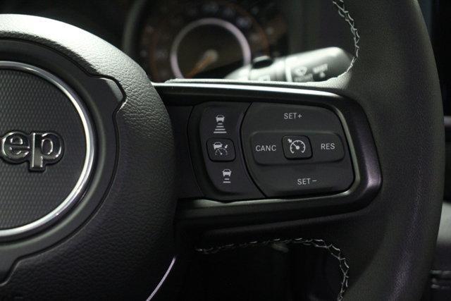 Photo of 2025 Black Clearcoat Jeep Wrangler