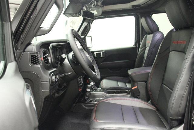 Photo of 2025 Black Clearcoat Jeep Wrangler