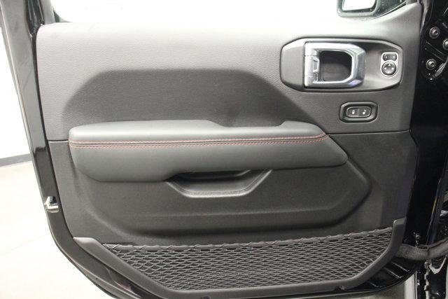 Photo of 2025 Black Clearcoat Jeep Wrangler