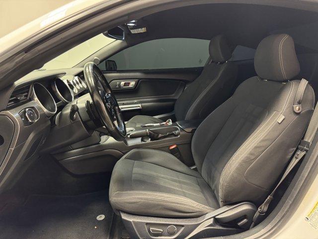 Photo of 2018 Oxford White Ford Mustang
