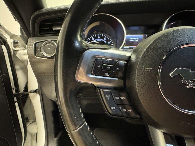 Photo of 2018 Oxford White Ford Mustang
