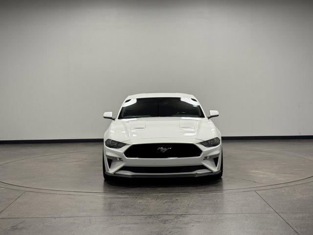 Photo of 2018 Oxford White Ford Mustang