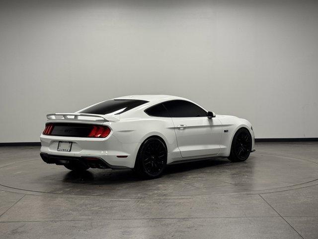 Photo of 2018 Oxford White Ford Mustang