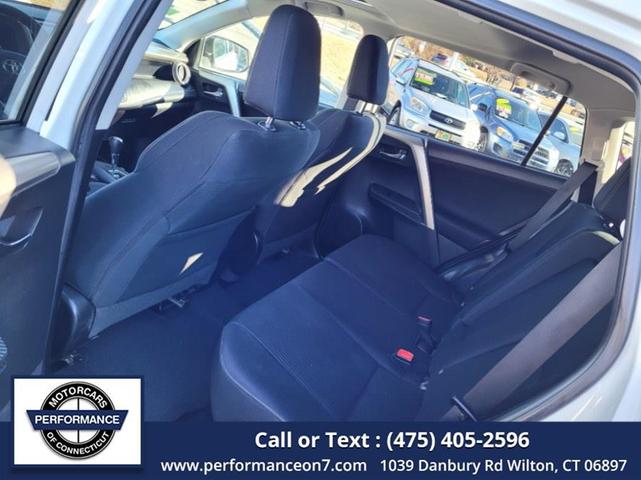 Photo of 2015 Super White Toyota RAV4