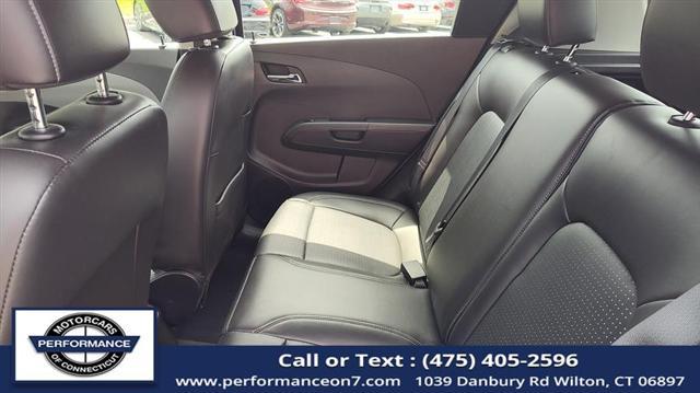 Photo of 2014 Blue Topaz Metallic Chevrolet Sonic