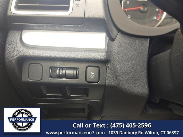 Photo of 2016 Crystal White Pearl Subaru Impreza