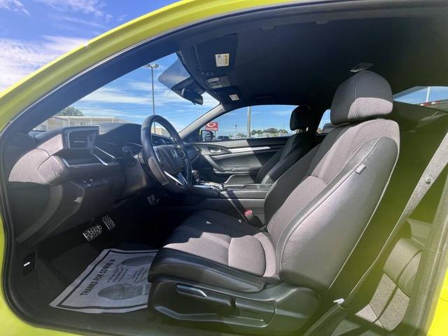 Photo of 2019 Tonic Yellow Pearl Honda Civic