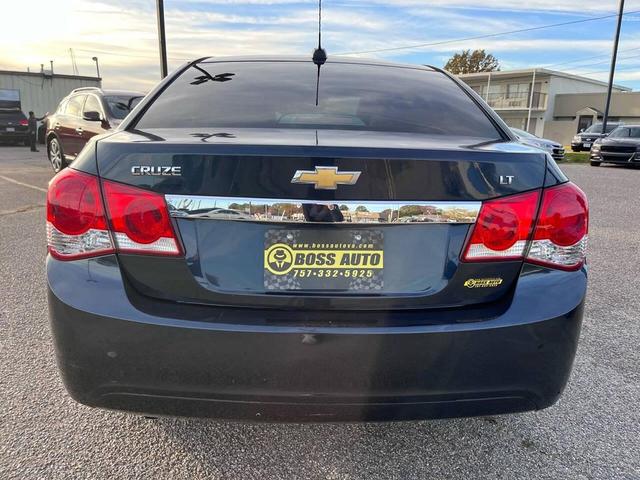 Photo of 2015 Blue Ray Metallic Chevrolet Cruze