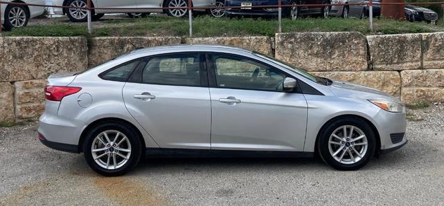 Photo of 2017 Silver Ford Focus