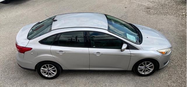 Photo of 2017 Silver Ford Focus