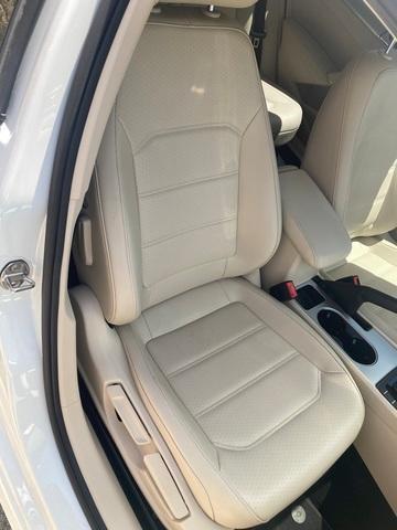 Photo of 2019 Pure White Volkswagen Passat