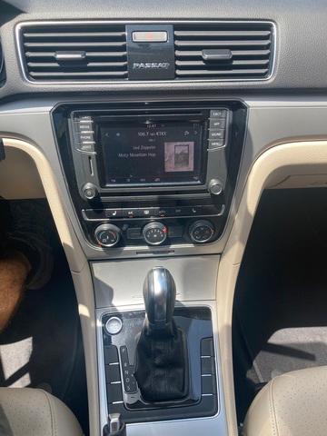 Photo of 2019 Pure White Volkswagen Passat