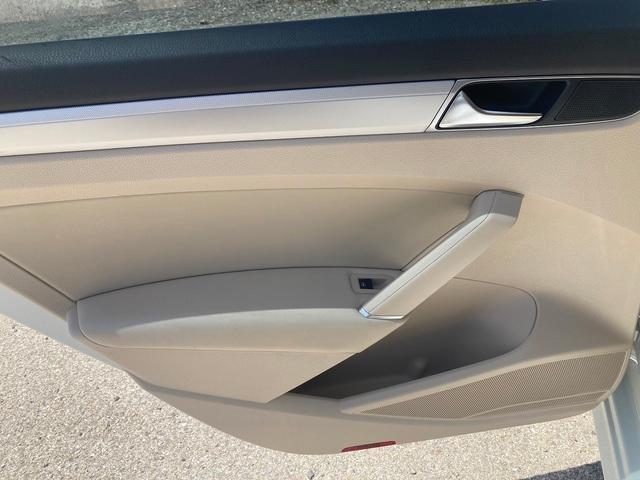 Photo of 2019 Pure White Volkswagen Passat