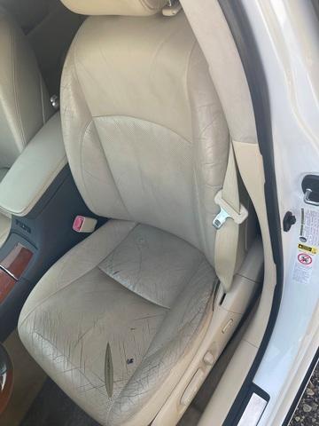Photo of 2010 White Lexus ES 350