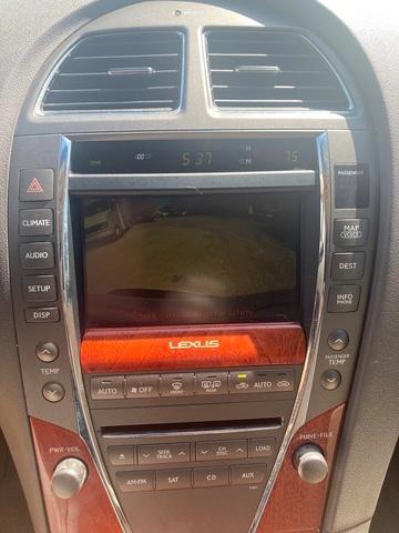 Photo of 2010 White Lexus ES 350