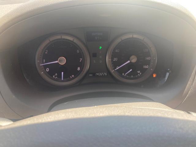 Photo of 2010 White Lexus ES 350