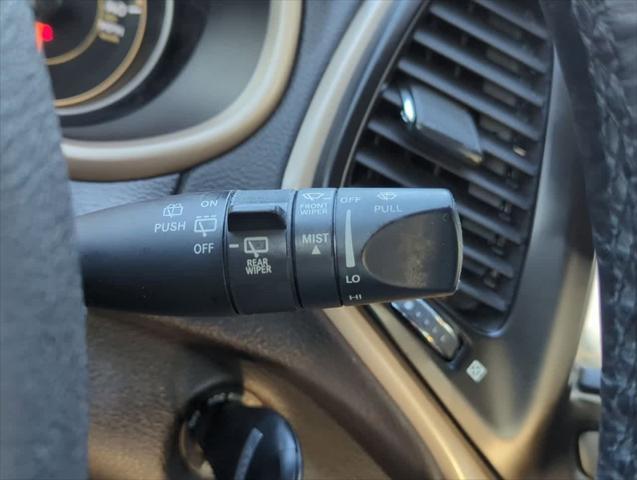 Photo of 2017 Diamond Black Jeep Cherokee