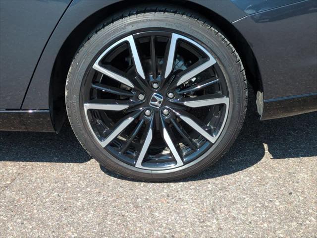Photo of 2023 Meteorite Gray Metallic Honda Accord Hybrid