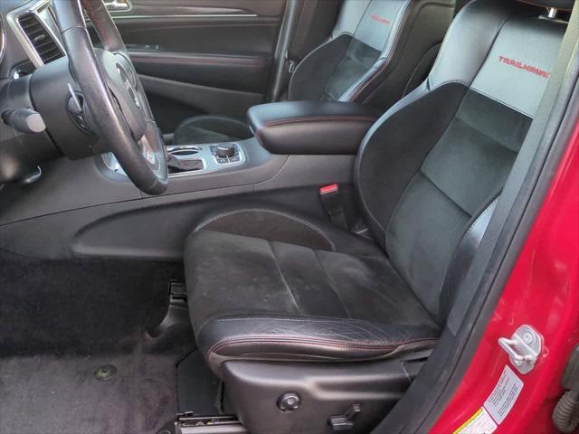 Photo of 2017 Redline 2 Coat Pearl Jeep Grand Cherokee