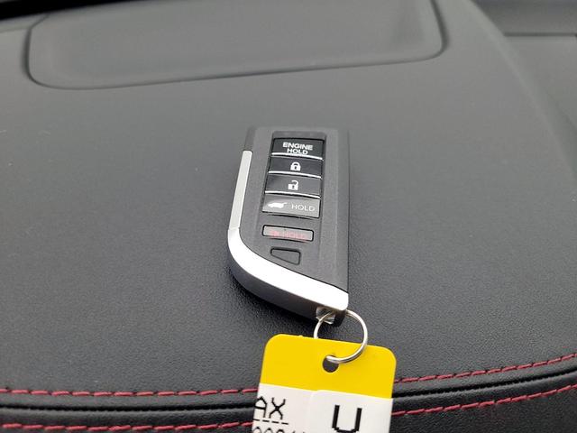 Photo of 2025 Gray Acura MDX