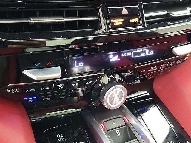 Photo of 2025 Gray Acura MDX