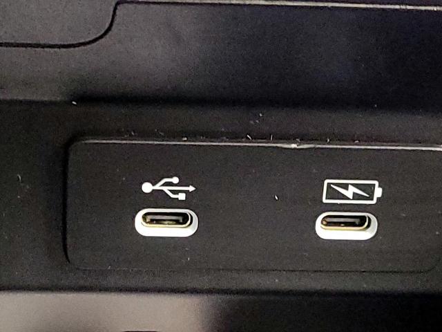 Photo of 2025 Gray Acura MDX
