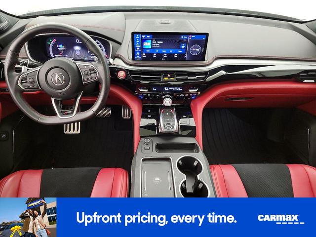 Photo of 2025 Gray Acura MDX