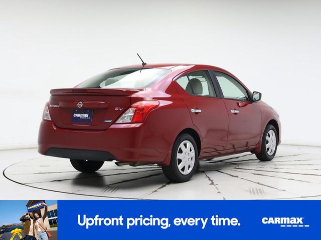 Photo of 2015 Red Nissan Versa