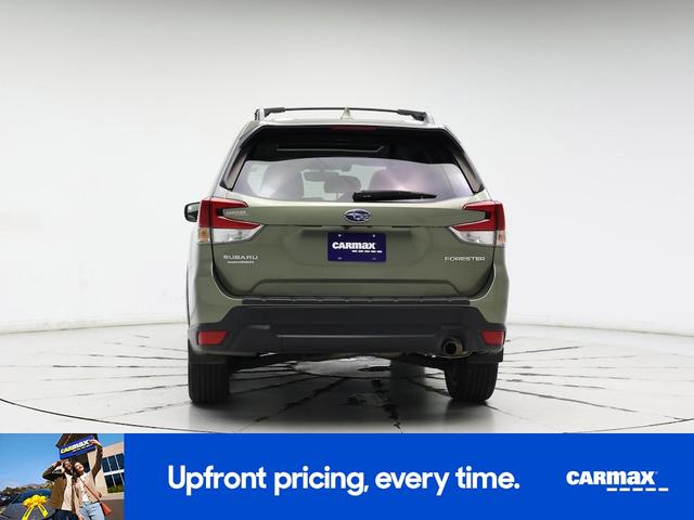 Photo of 2021 Green Subaru Forester