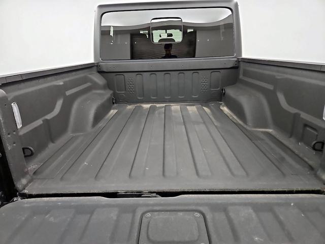 Photo of 2022 Black Jeep Gladiator