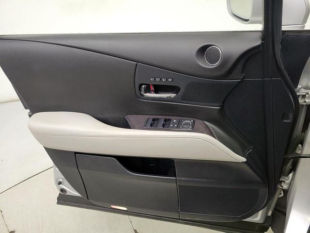 Photo of 2015 Silver Lexus RX 350