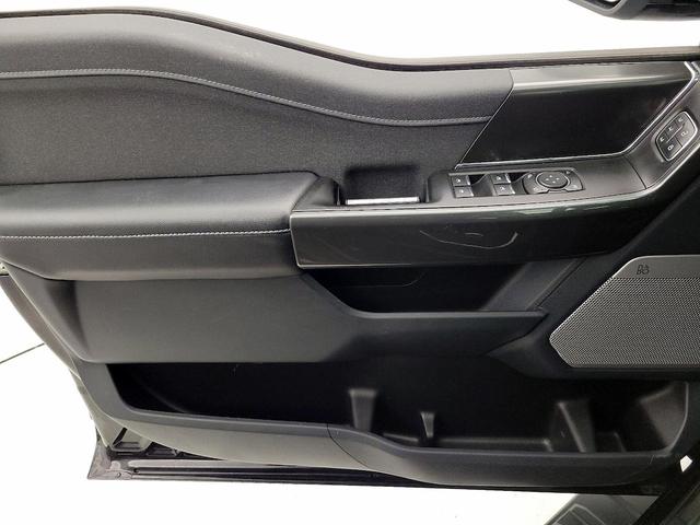 Photo of 2022 Black Ford F-150