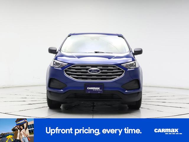 Photo of 2021 Blue Ford Edge