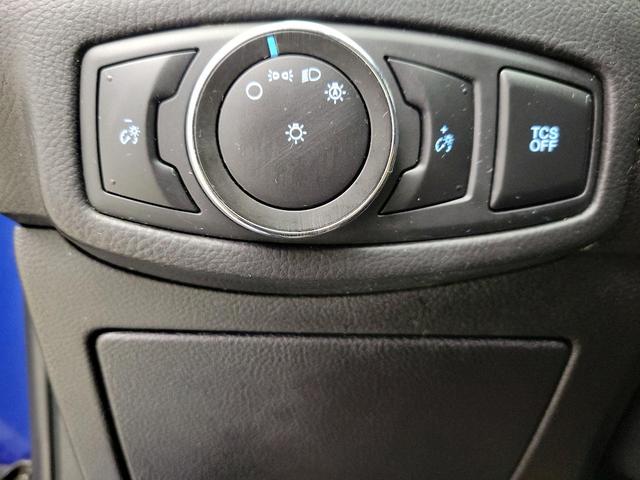 Photo of 2021 Blue Ford Edge