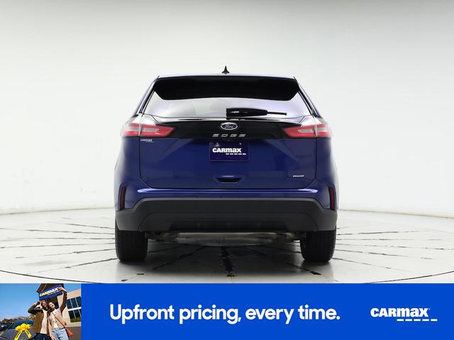 Photo of 2021 Blue Ford Edge
