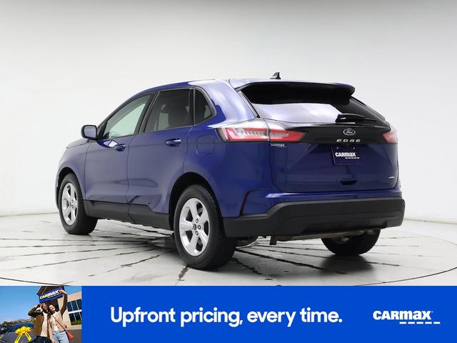 Photo of 2021 Blue Ford Edge
