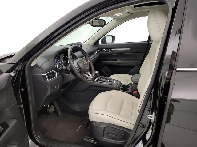 Photo of 2024 Black Mazda CX-5